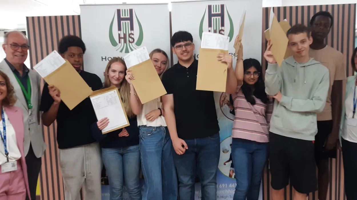 Havering Pupils Celebrate Strong 2025 GCSE Results