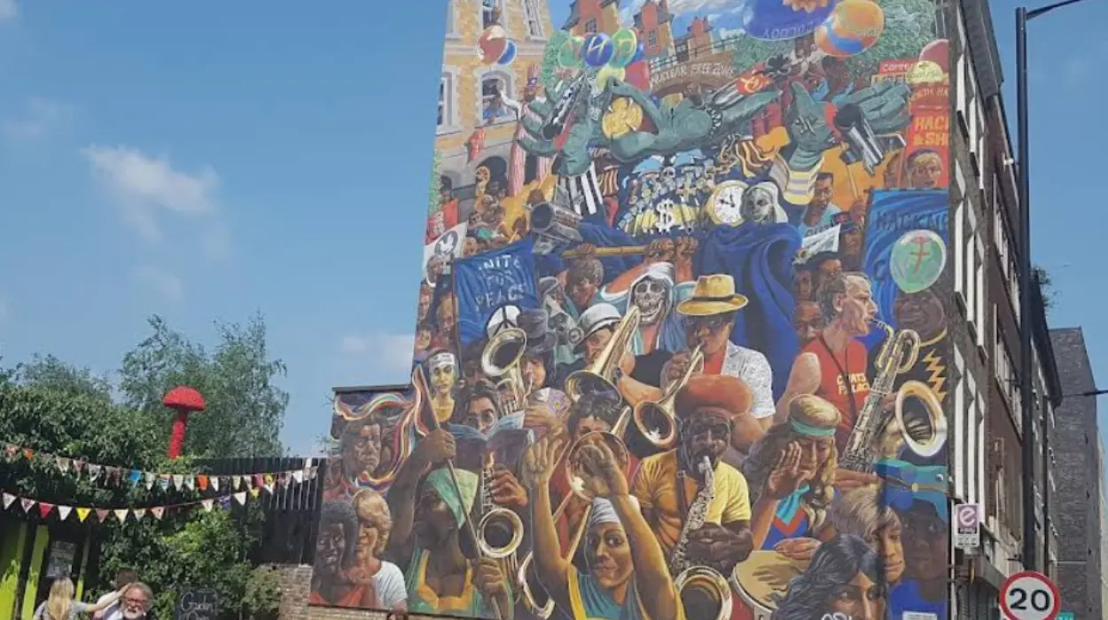 Dalston Square Revamped Play Areas, Seating & Memorial Garden