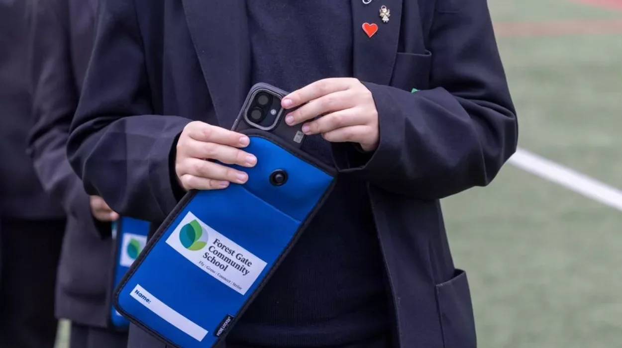 East London Schools Trust £54k Phone Pouches to Ban Phones