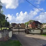 Havering-atte-Bower Porsche Building to Become New Homes