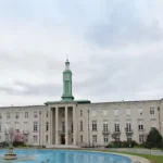 Tenant punched by landlord over repairs; landlord escapes punishment