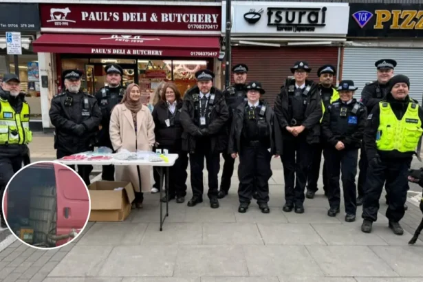 Havering Police Warn of Red Van Driveway Scam