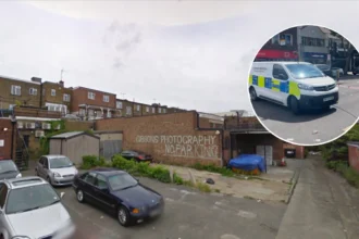 Man Stabbed Outside Bar in Chingford Mount, East London