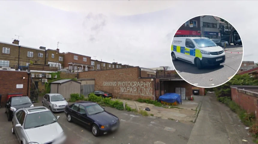 Man Stabbed Outside Bar in Chingford Mount, East London