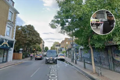 Police Patrol Hackney after School War Post Urges Weapons 2026