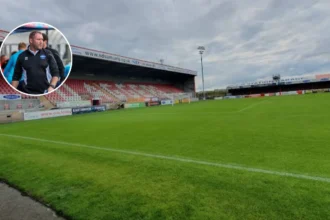 Dagenham Sack Lee Bradbury: Daggers Crisis