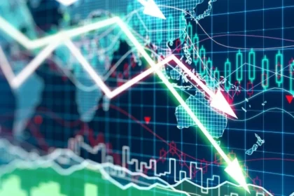 Global Economy Between Efficiency and Fragility: A New Era of Structural Risk