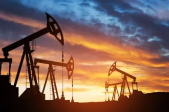 Oil Prices Rise as Geopolitical Tensions Shake Markets