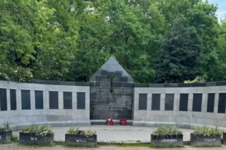 Father’s Day Reflection Inside Tower Hamlets Cemetery Park’s Family Memorials and Monuments