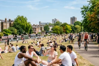 UK Heatwave Weather Forecast 2026: Met Office Predicts 32°C for East London