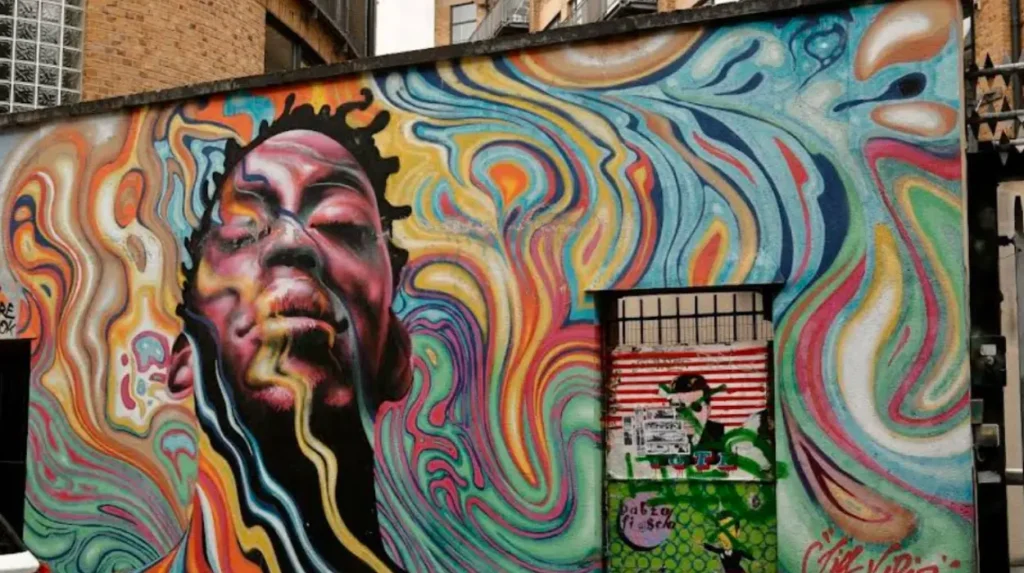 What practical information do tourists need before visiting Hackney?