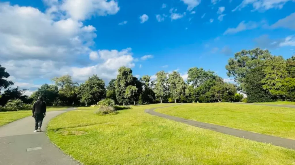When will Valentines Park Lido reopen in 2026?