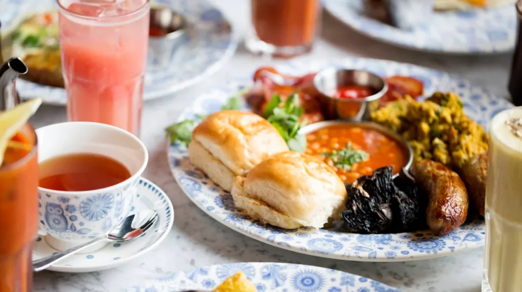 Where can locals find halal street food and market vendors in East London?