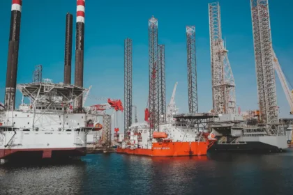 Oil Surges, Profits Soar, Temperatures Rise: The Cost of Another Gulf Crisis