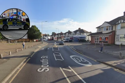 Romford sinkhole shuts South Street near station; repairs continue, Romford 2026