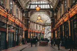 TikTok Generation Helps Revive UK High Streets as Young Shoppers Drive Retail Recovery 