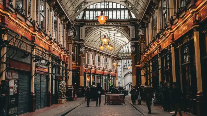 TikTok Generation Helps Revive UK High Streets as Young Shoppers Drive Retail Recovery 