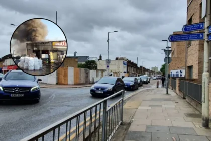 125 Firefighters Tackle Massive Ripple Road Warehouse Fire, Barking 2026