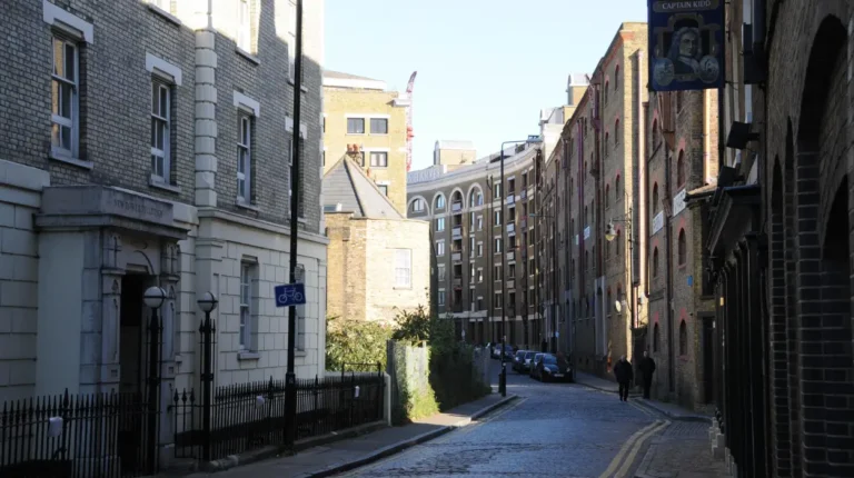 Discover Hidden East London Tower Hamlets Off-Grid Guide