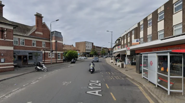 Driver Arrested After High Street Police Pursuit in Hornchurch 2026