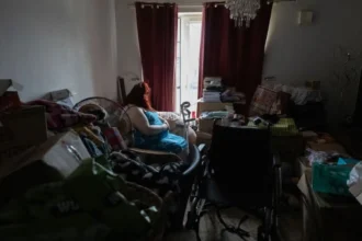 'I've Been Left to Rot': East London Woman Says She Has Lived in Mouldy Flat for Three Years 