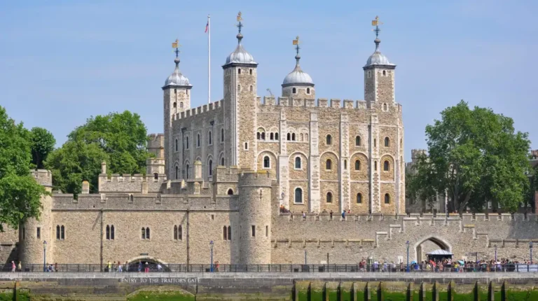 Best Tourist Experiences in Tower Hamlets, East London