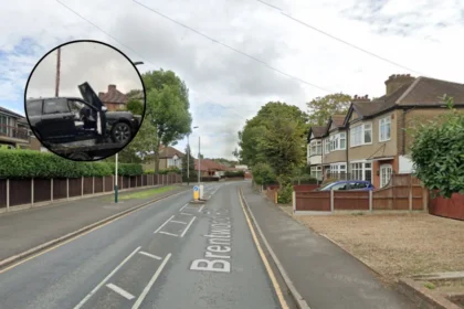 Mercedes Crashes Into House After Police Pursuit in Hornchurch 2026