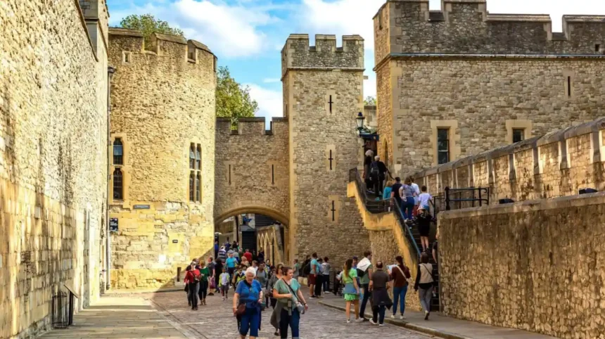 Tower Hamlets Travel Guide_ Historic East End London