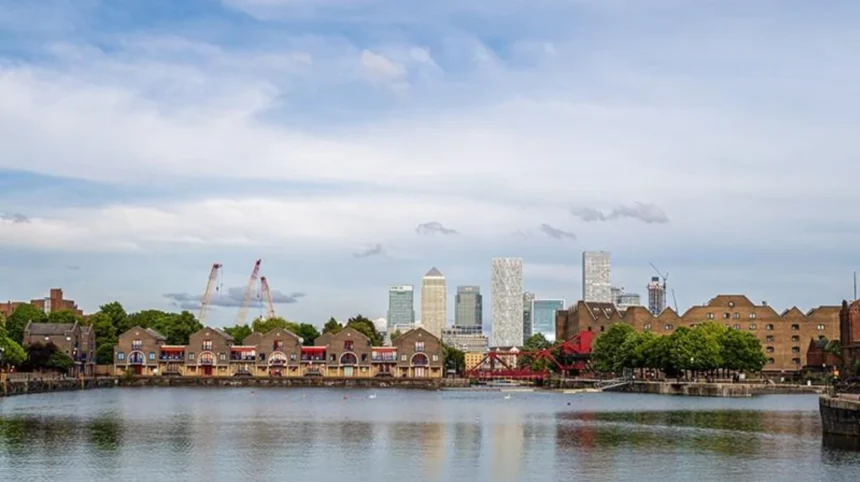 Tower Hamlets Waterfront Thames Views, Walks and Attractions