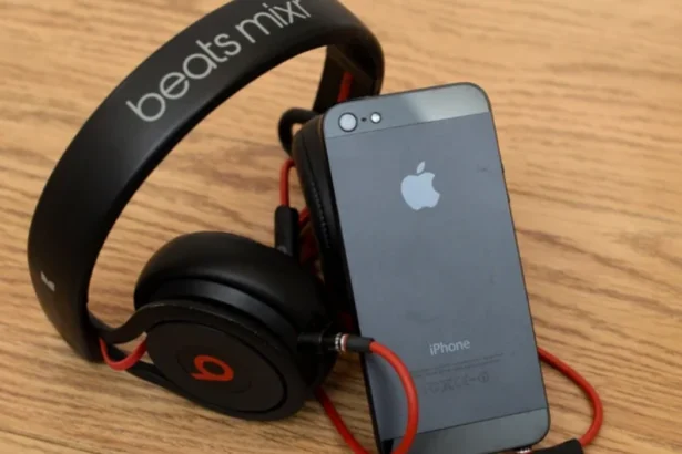 Bought an iPhone or Beats headphones on Amazon? You might be part of a £300 million claim